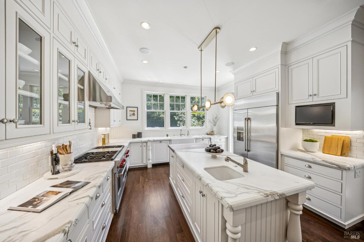 16 Sylvan Lane Ross CA 94957