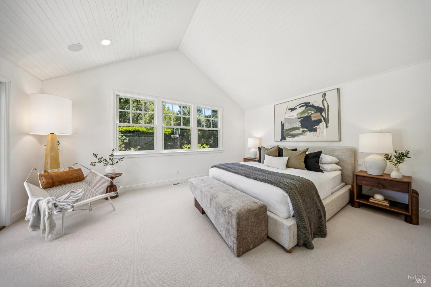 16 Sylvan Lane Ross CA 94957