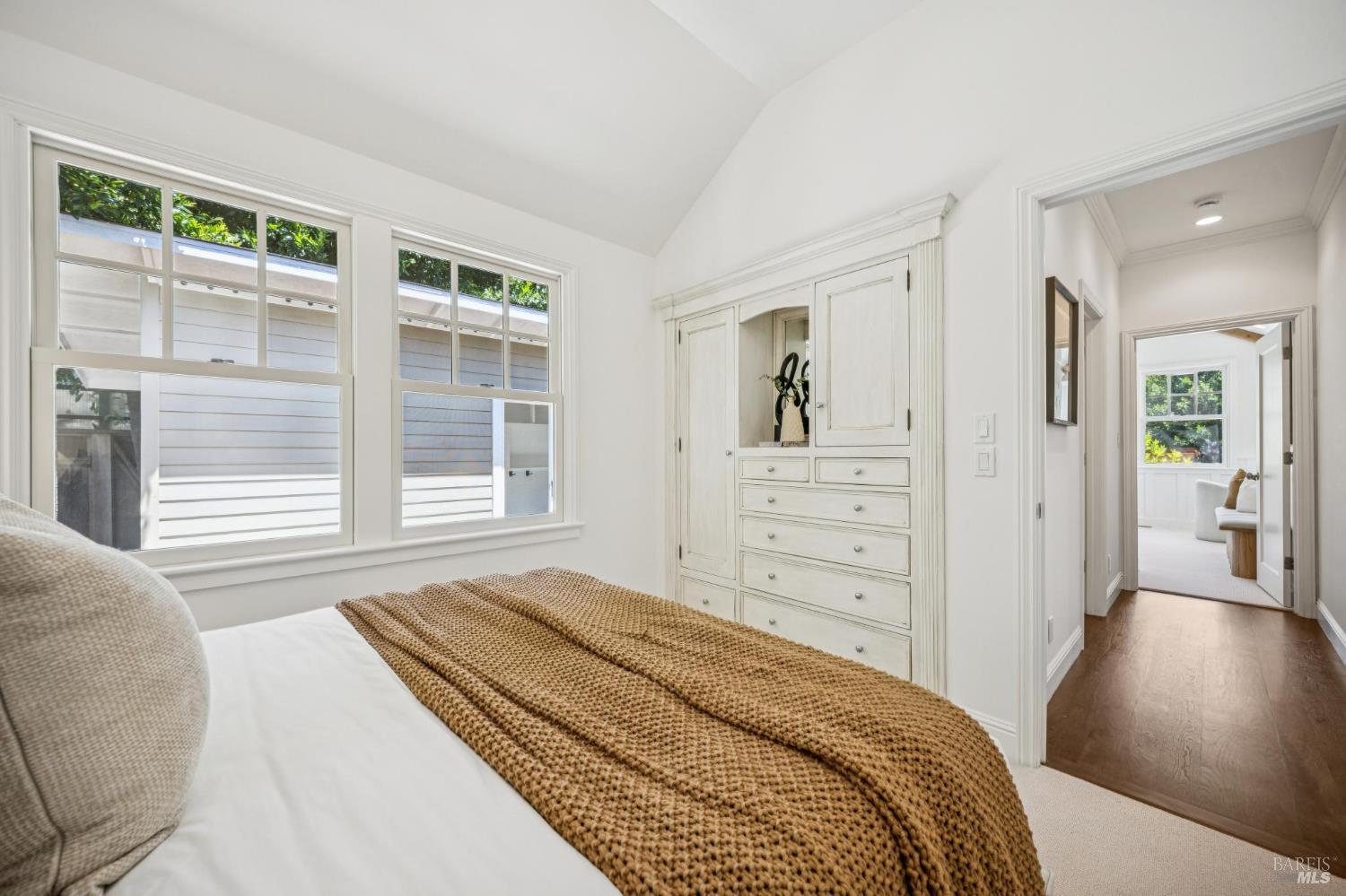16 Sylvan Lane Ross CA 94957