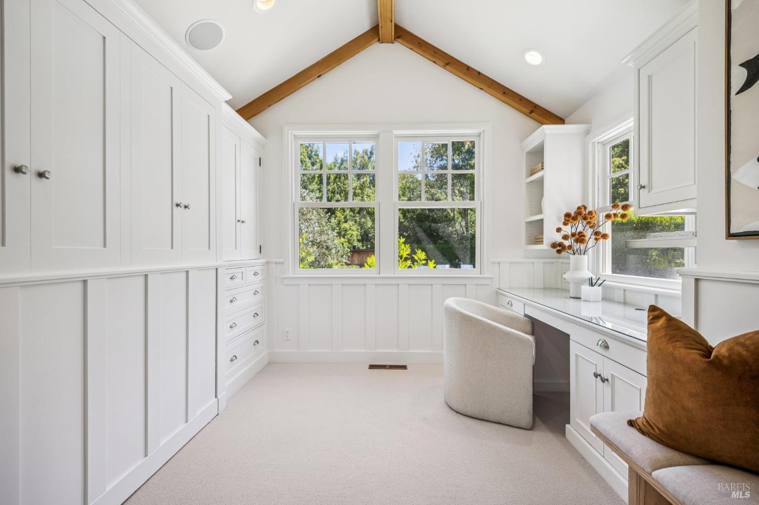 16 Sylvan Lane Ross CA 94957