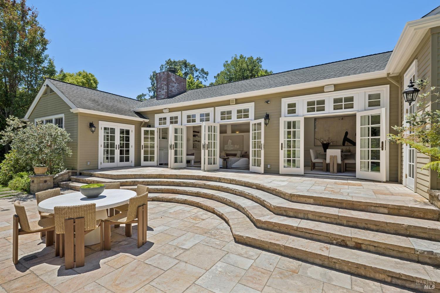16 Sylvan Lane Ross CA 94957
