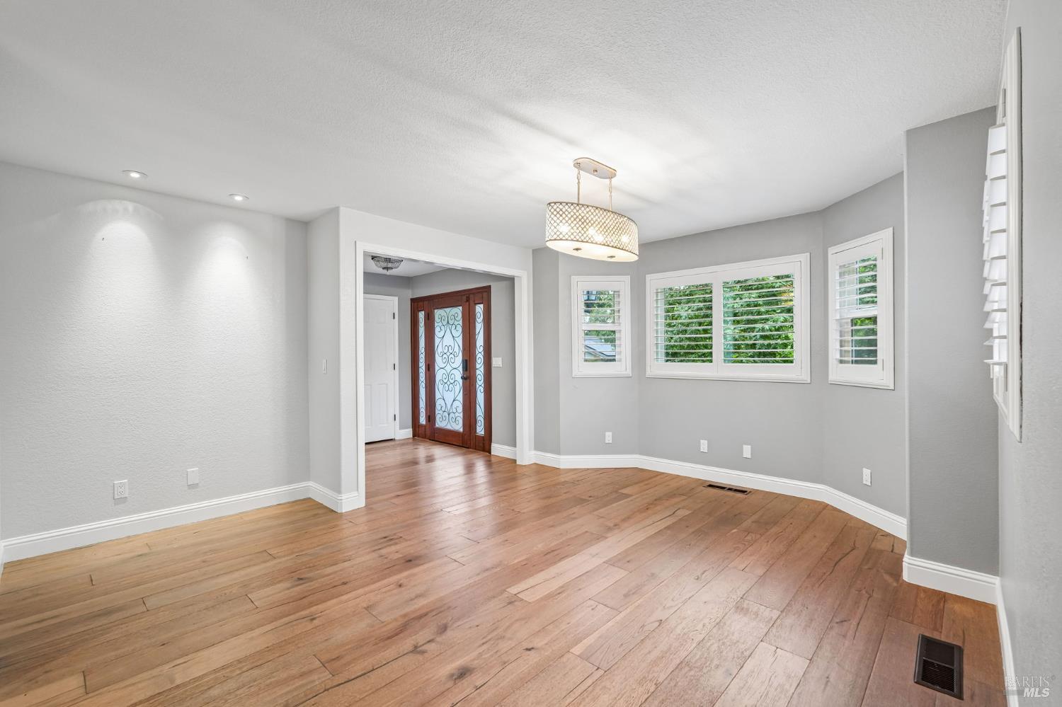 220 Hidden Valley Lane Vacaville CA 95688