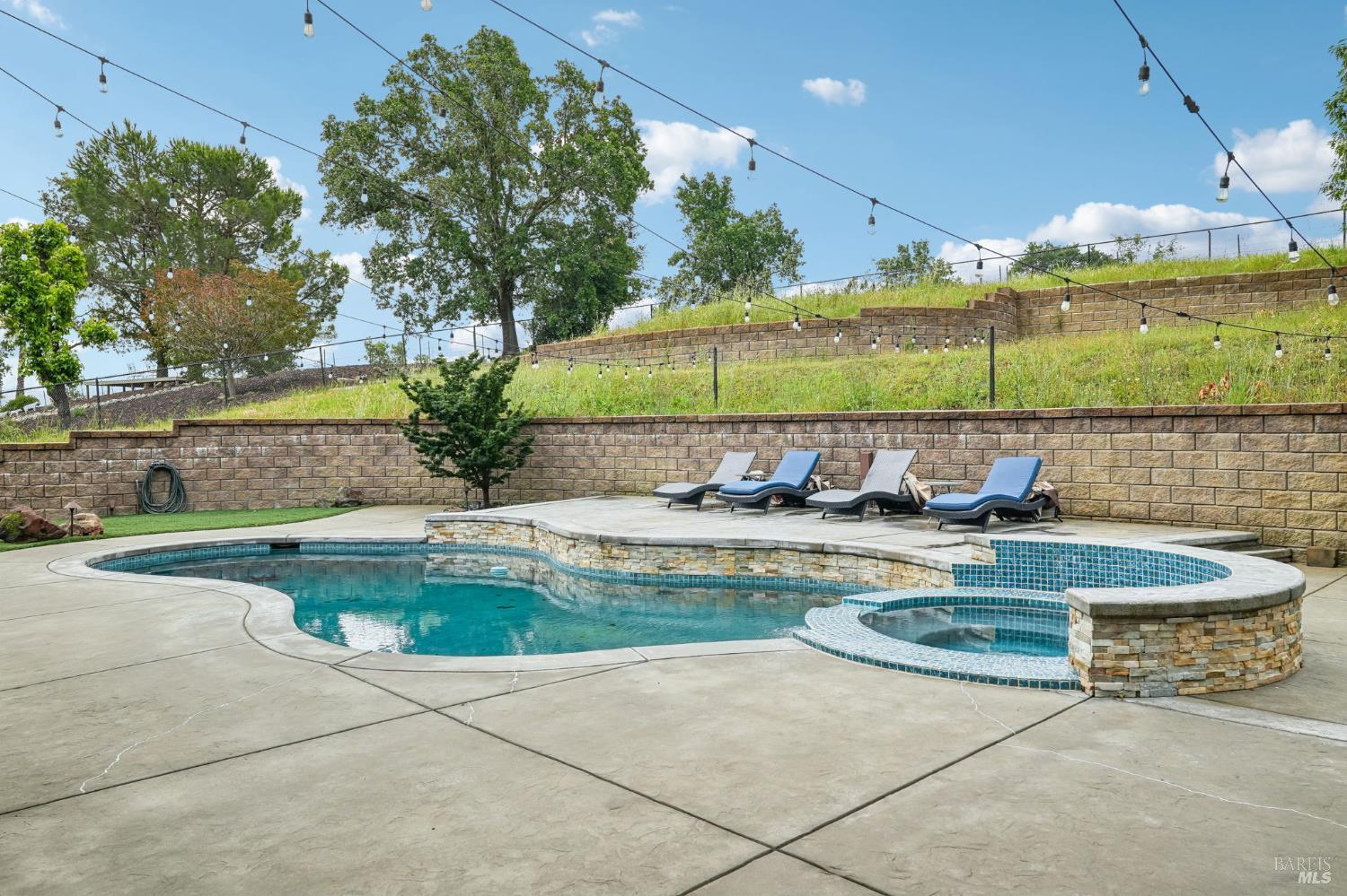 220 Hidden Valley Lane Vacaville CA 95688