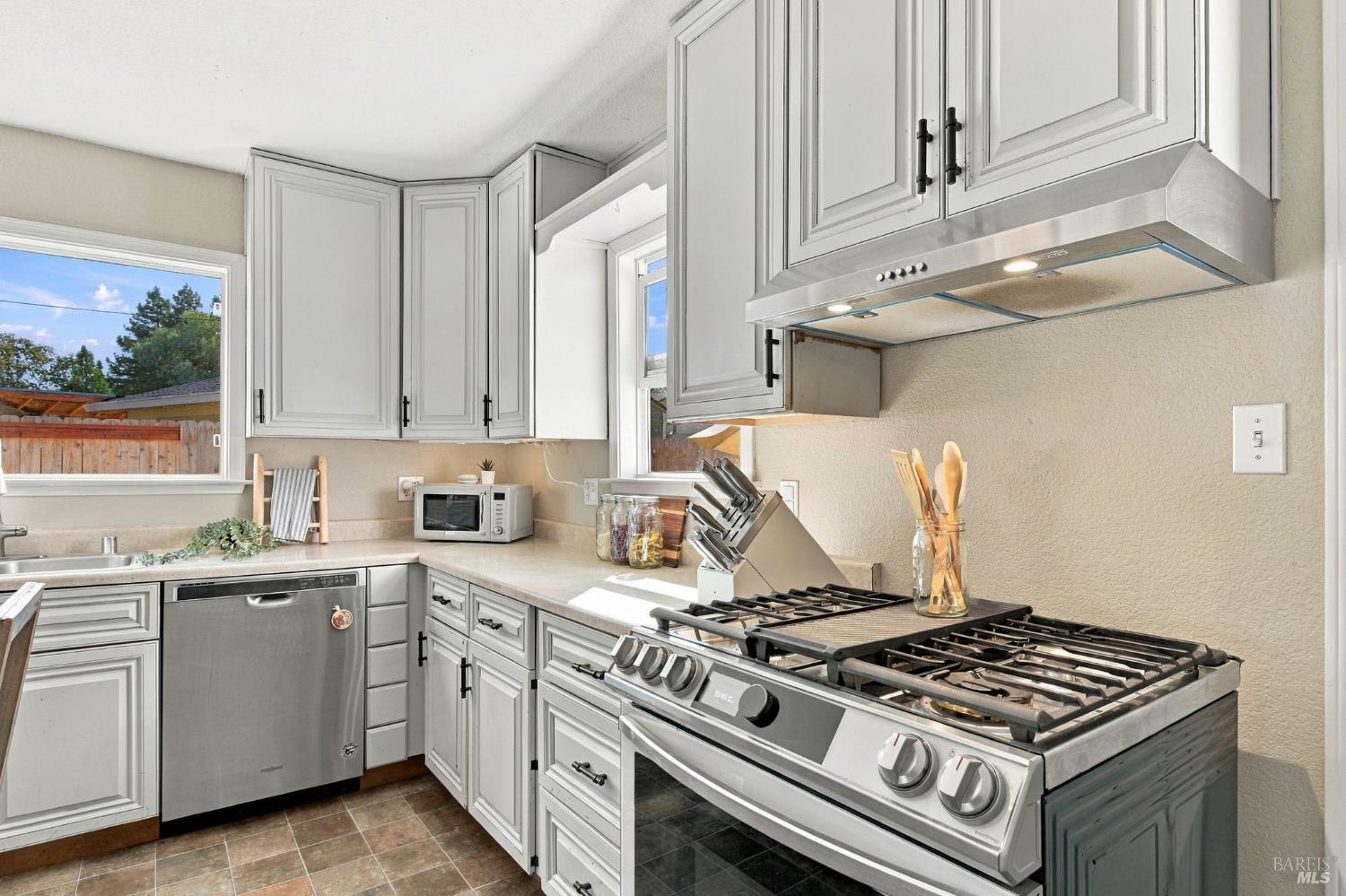 732 Blossom Way Santa Rosa CA 95401