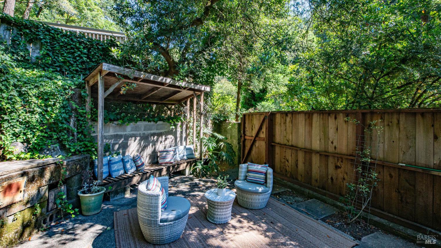 185 Tamal Road Forest Knolls CA 94933