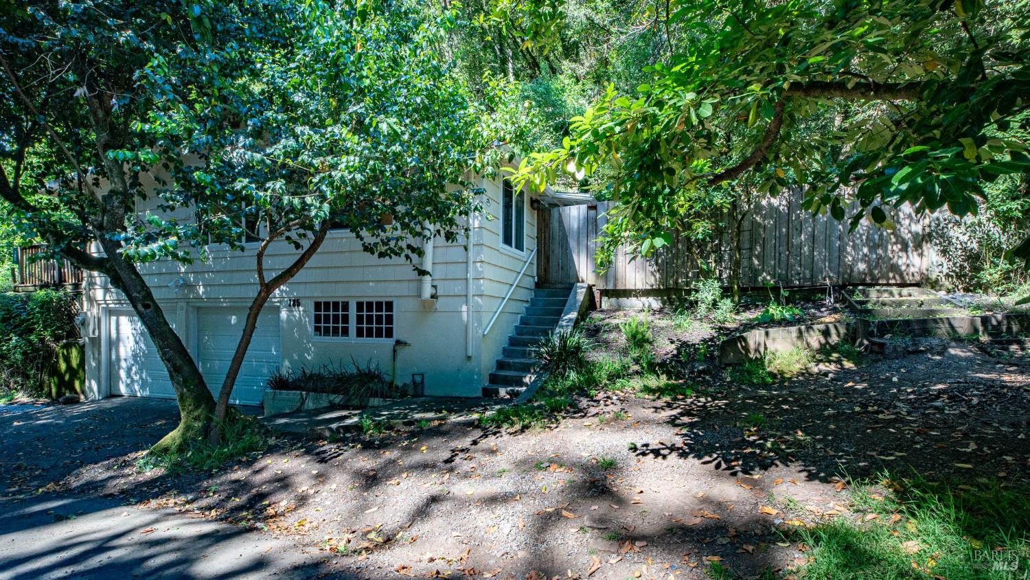 185 Tamal Road Forest Knolls CA 94933