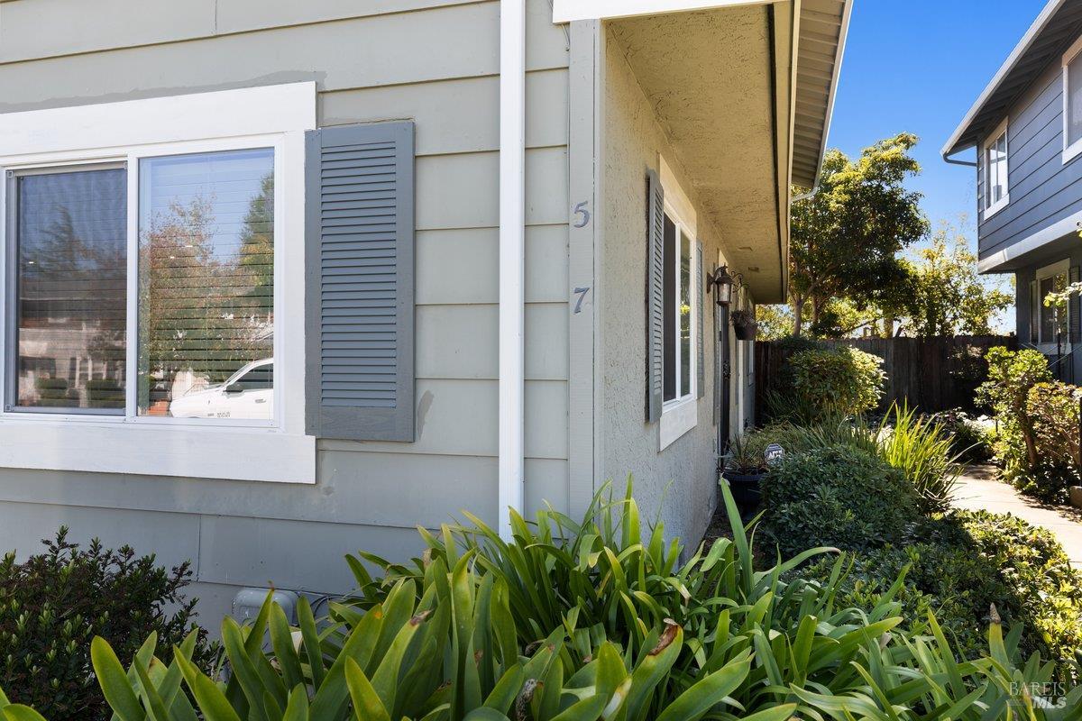 5 Parrott Street Vallejo CA 94590