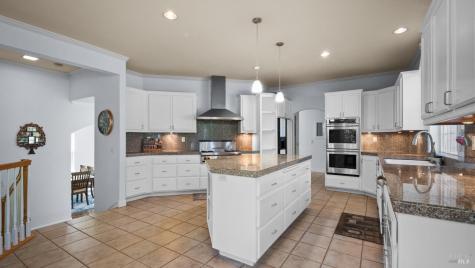 4742 Livingstone Place Santa Rosa CA 95405