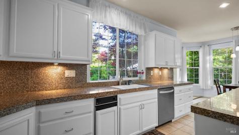 4742 Livingstone Place Santa Rosa CA 95405