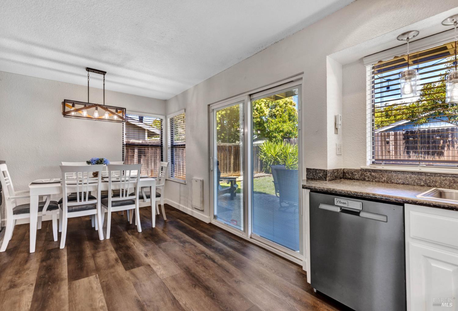127 American Way Vacaville CA 95687