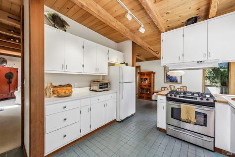 2515 Stepps Road Sebastopol CA 95472