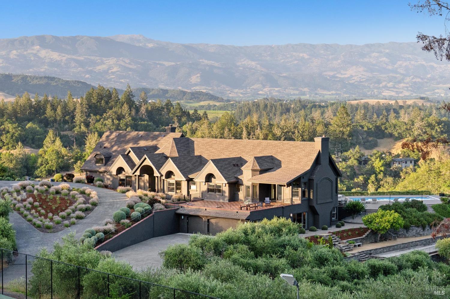 2355 W Dry Creek Road Healdsburg CA 95448