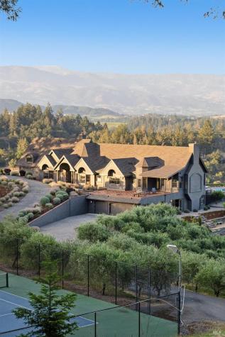 2355 W Dry Creek Road Healdsburg CA 95448