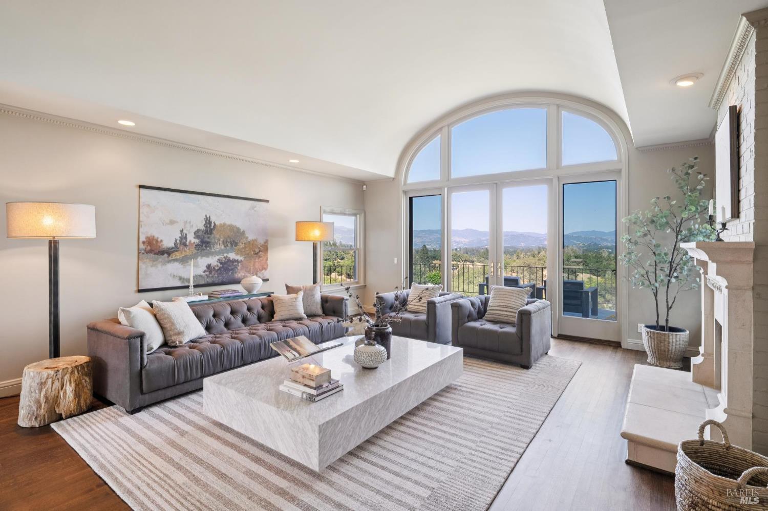 2355 W Dry Creek Road Healdsburg CA 95448