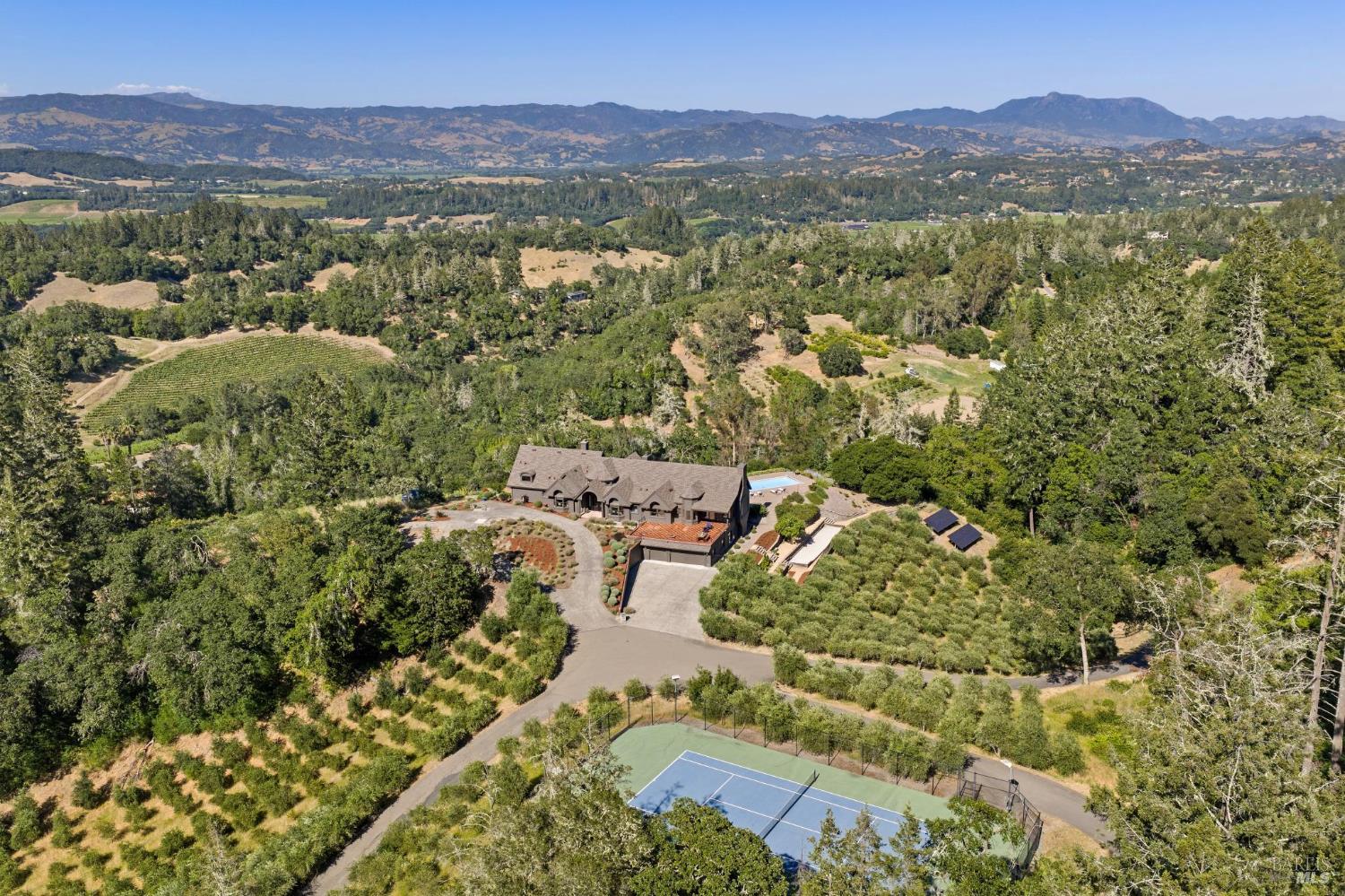 2355 W Dry Creek Road Healdsburg CA 95448
