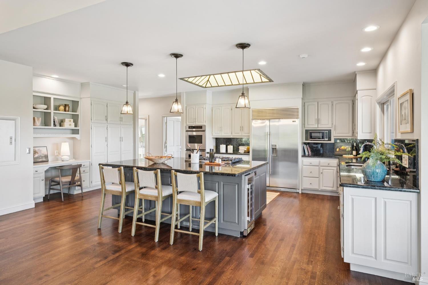 2355 W Dry Creek Road Healdsburg CA 95448