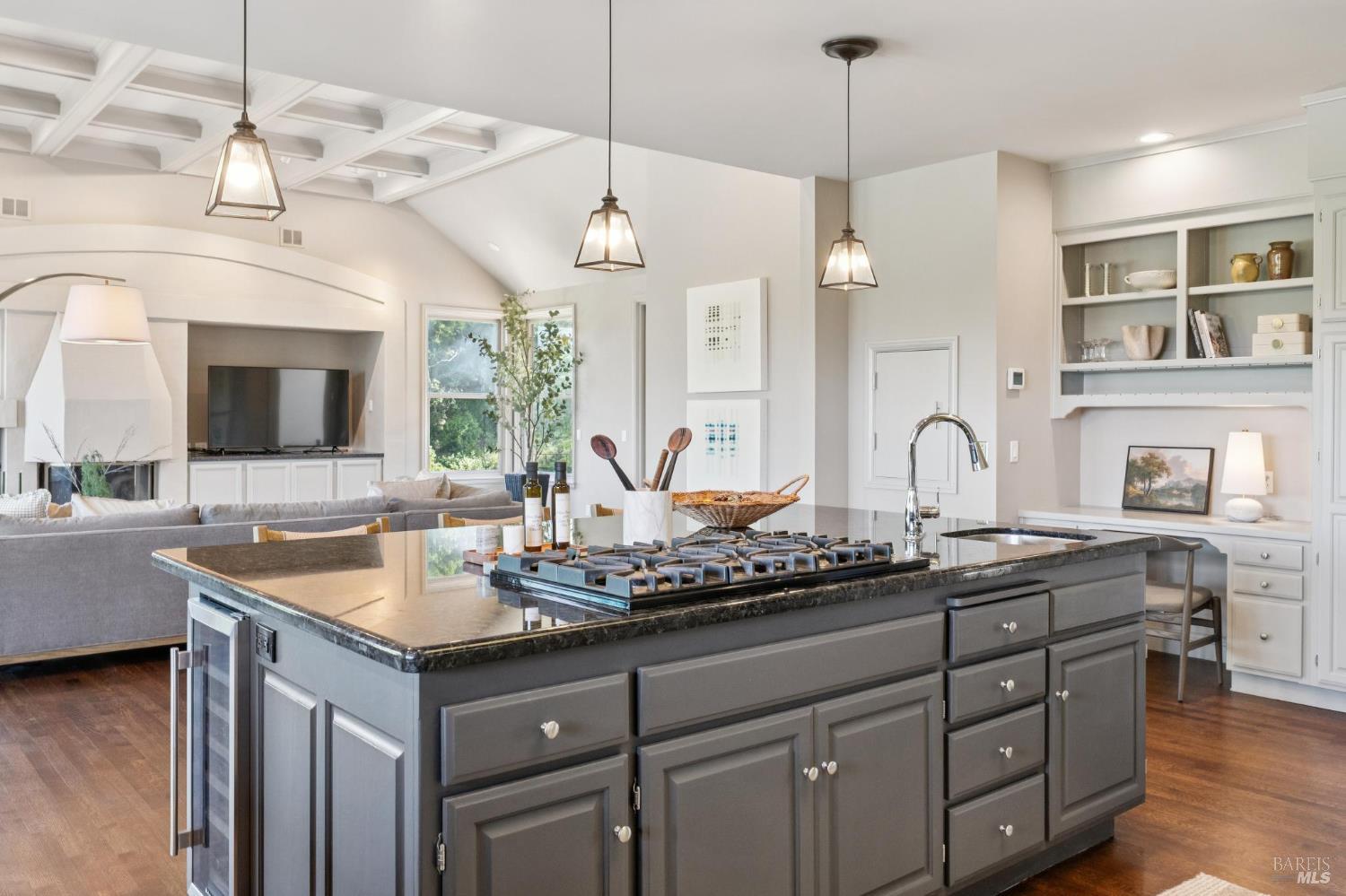 2355 W Dry Creek Road Healdsburg CA 95448
