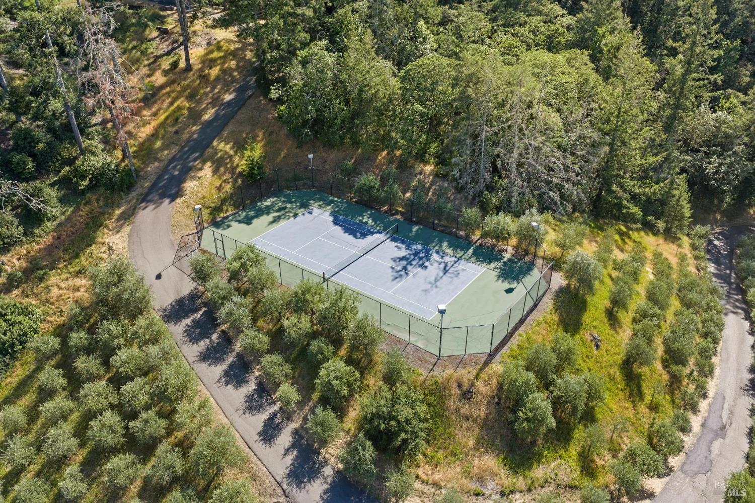 2355 W Dry Creek Road Healdsburg CA 95448