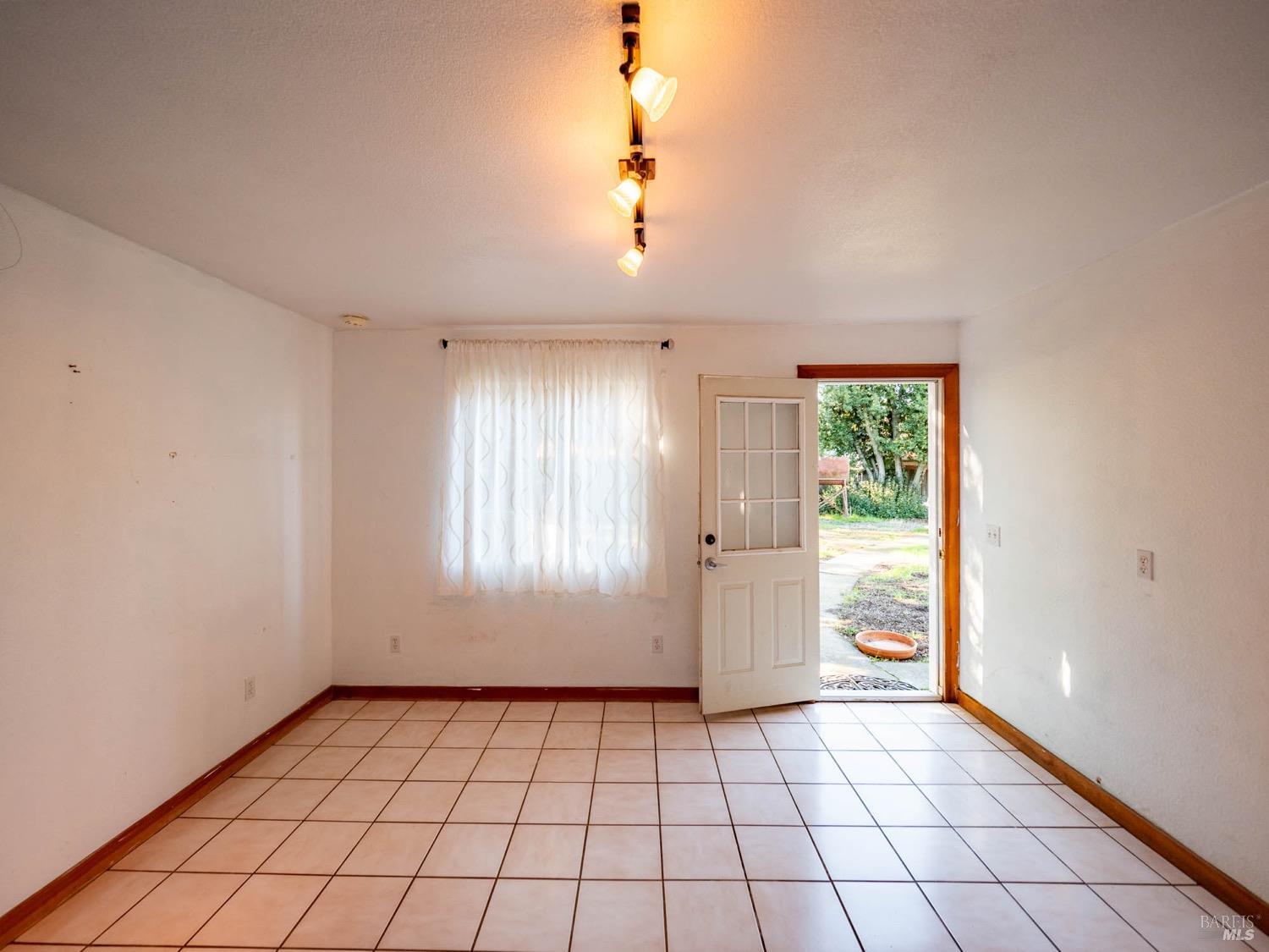 17941 Haehl Street Boonville CA 95415