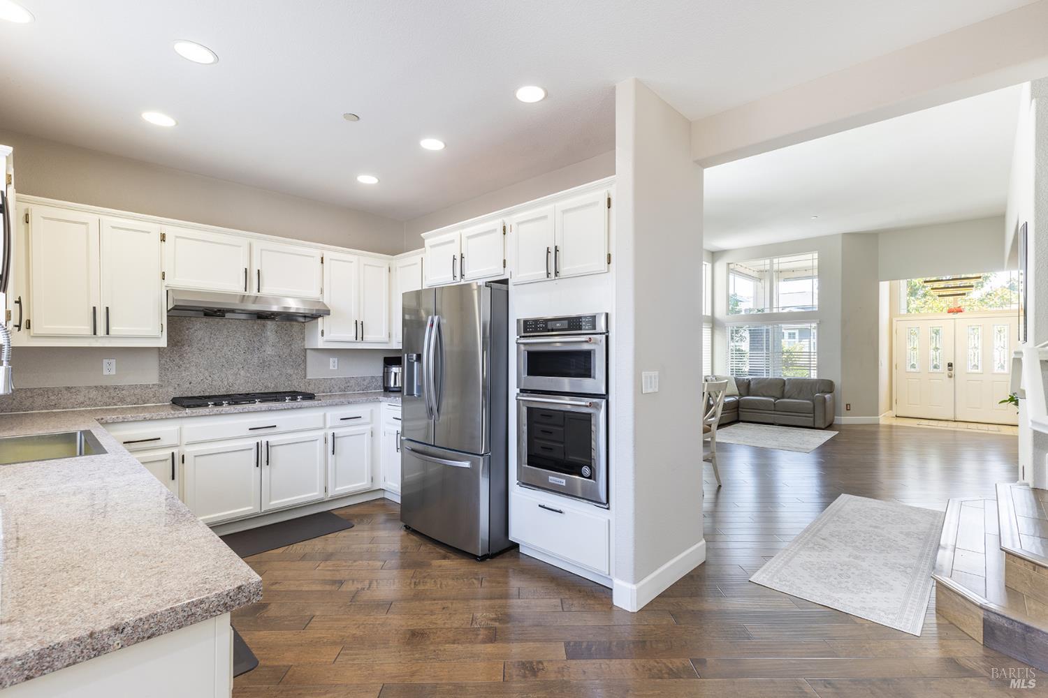 8119 Luisa Way Windsor CA 95492