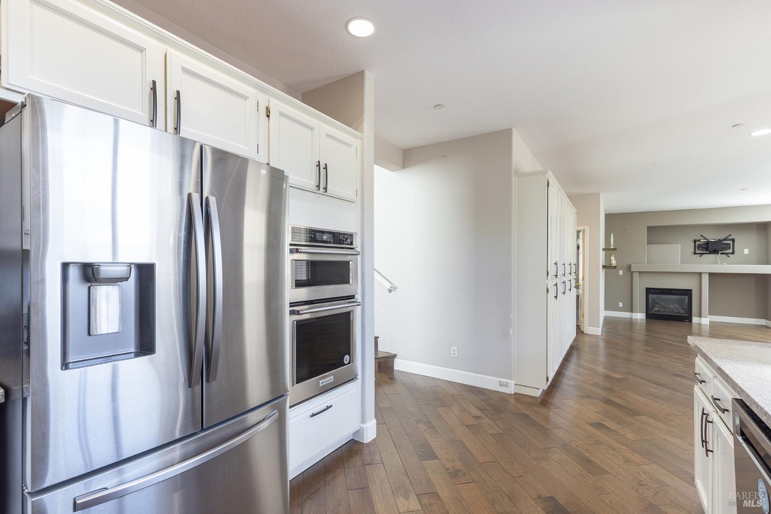 8119 Luisa Way Windsor CA 95492
