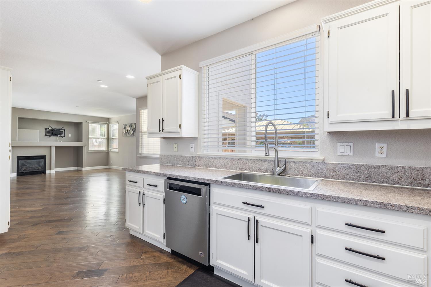 8119 Luisa Way Windsor CA 95492