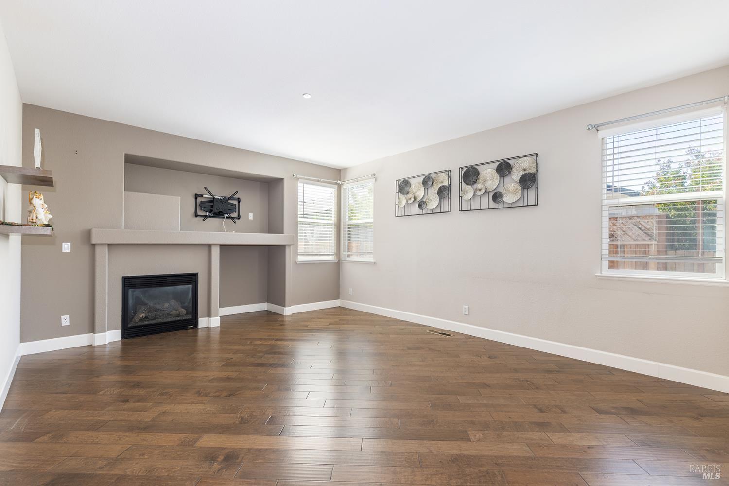 8119 Luisa Way Windsor CA 95492