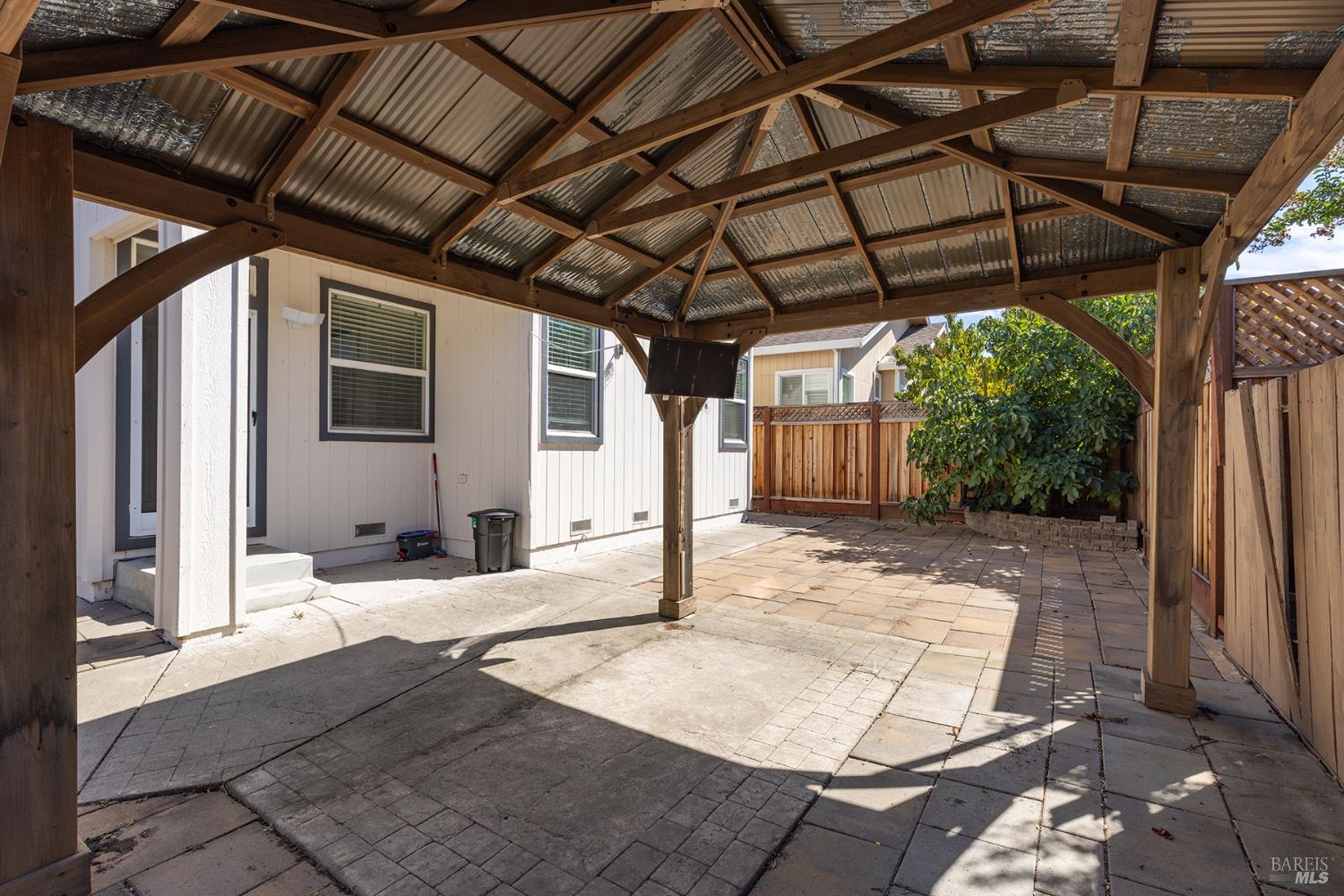 8119 Luisa Way Windsor CA 95492