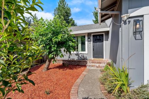 4367 Gloria Court Rohnert Park CA 94928