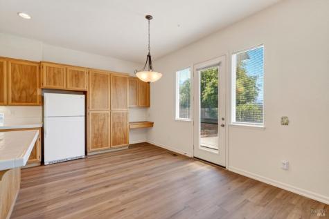 445 Muscat Drive Cloverdale CA 95425