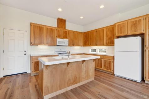 445 Muscat Drive Cloverdale CA 95425