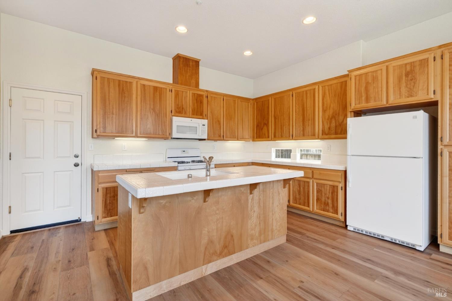 445 Muscat Drive Cloverdale CA 95425