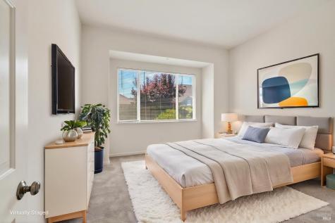 445 Muscat Drive Cloverdale CA 95425