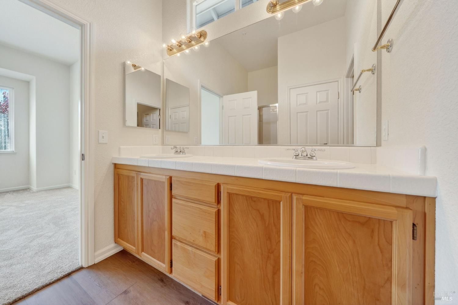 445 Muscat Drive Cloverdale CA 95425