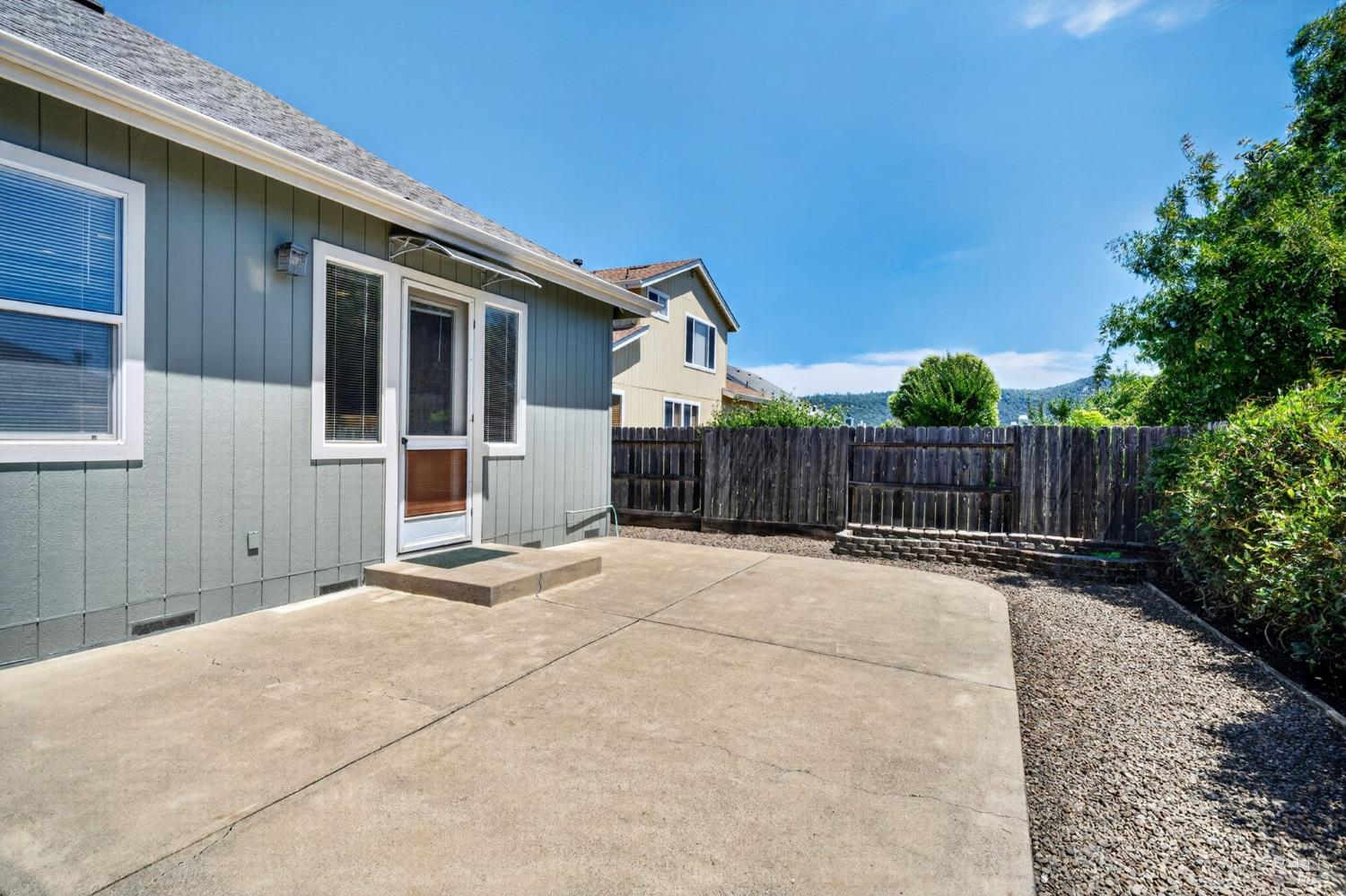 445 Muscat Drive Cloverdale CA 95425