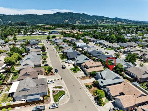 445 Muscat Drive Cloverdale CA 95425