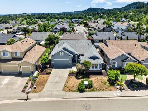 445 Muscat Drive Cloverdale CA 95425