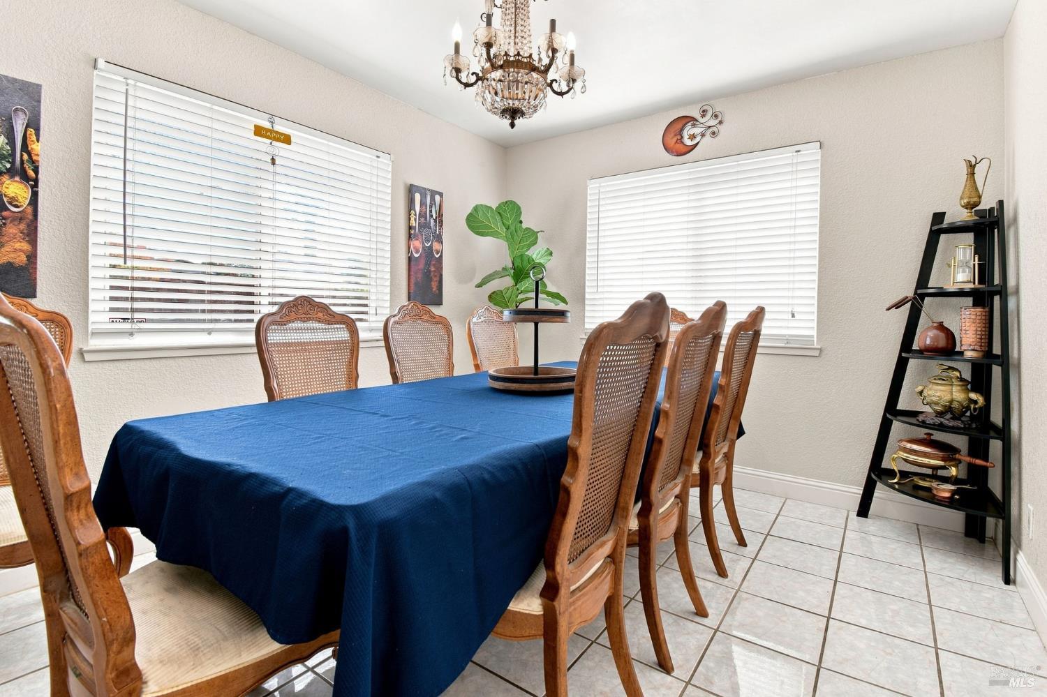 2432 San Sebastian Avenue Santa Rosa CA 95401