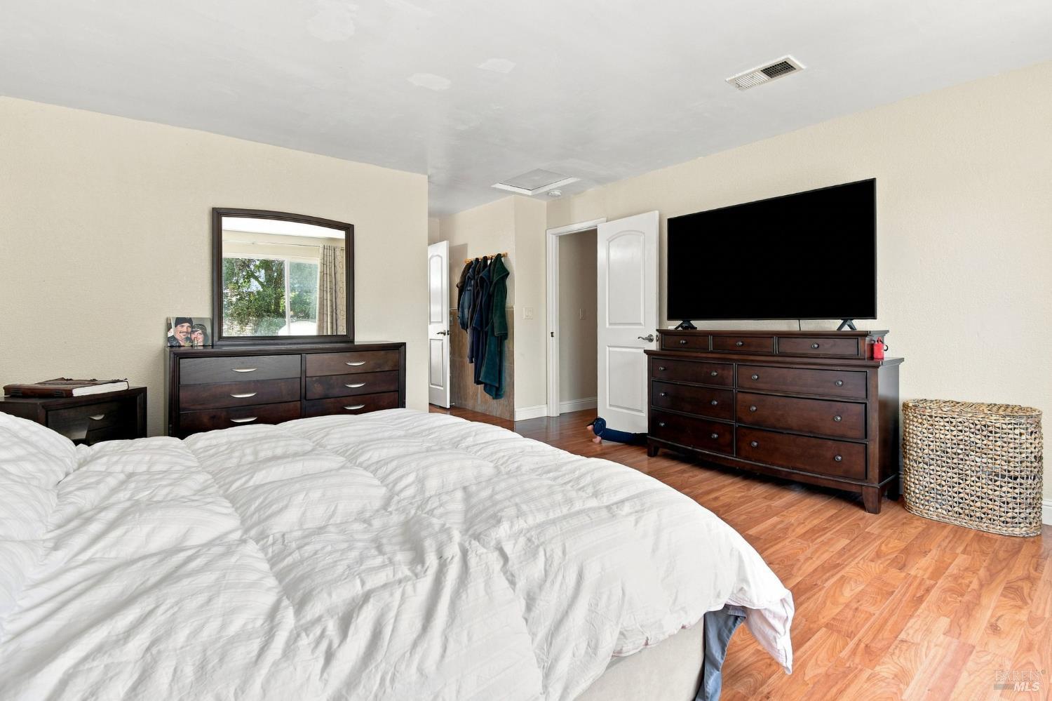 2432 San Sebastian Avenue Santa Rosa CA 95401