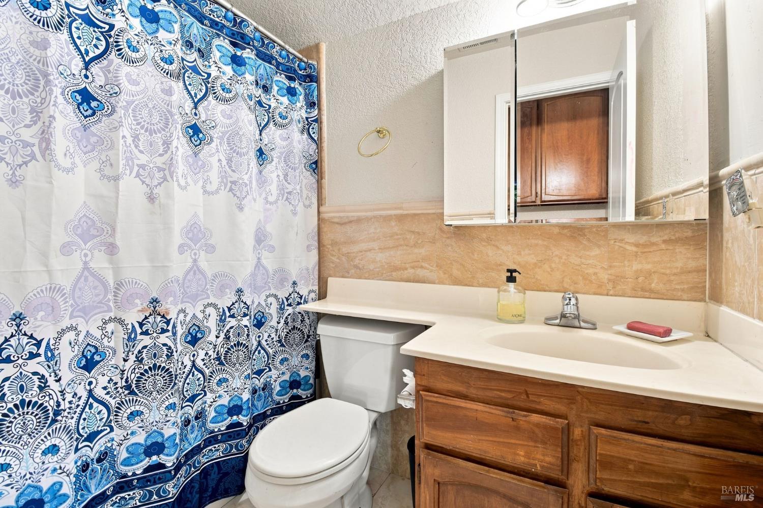 2432 San Sebastian Avenue Santa Rosa CA 95401