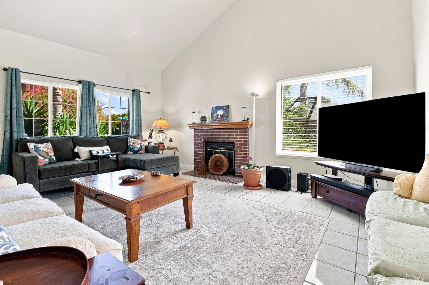 2432 San Sebastian Avenue Santa Rosa CA 95401