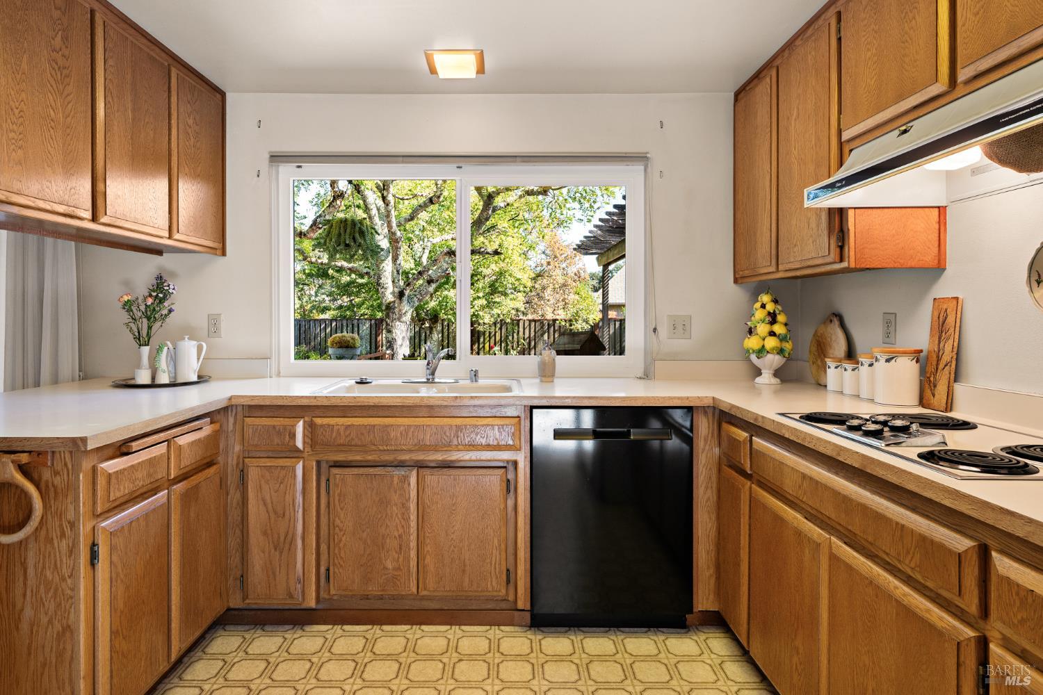8826 Oakmont Drive Santa Rosa CA 95409