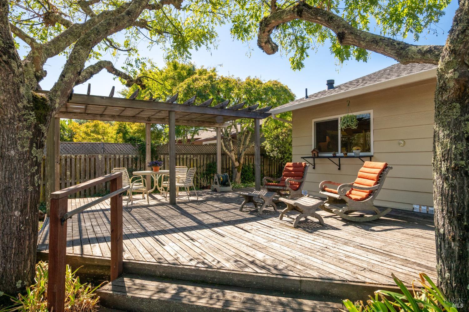 8826 Oakmont Drive Santa Rosa CA 95409
