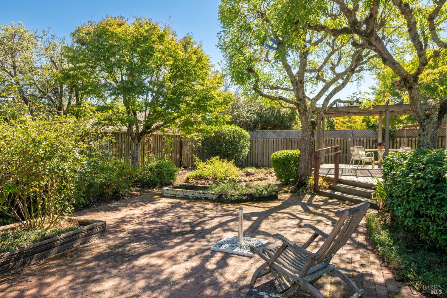 8826 Oakmont Drive Santa Rosa CA 95409