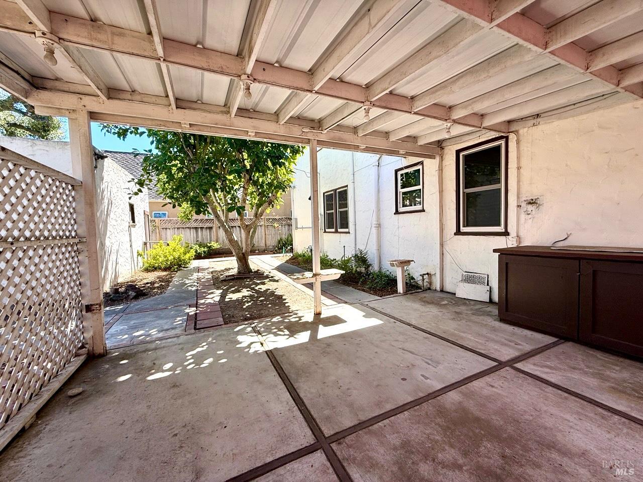 1824 Austin Way Santa Rosa CA 95404
