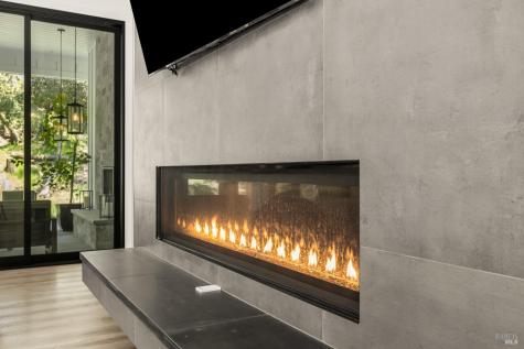 7007 Erland Road Santa Rosa CA 95404