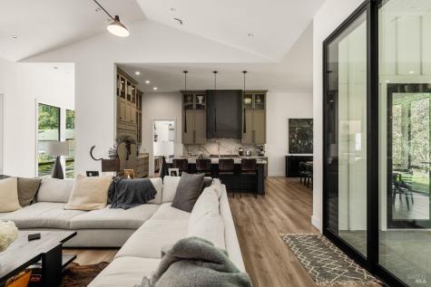 7007 Erland Road Santa Rosa CA 95404