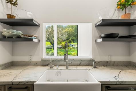 7007 Erland Road Santa Rosa CA 95404