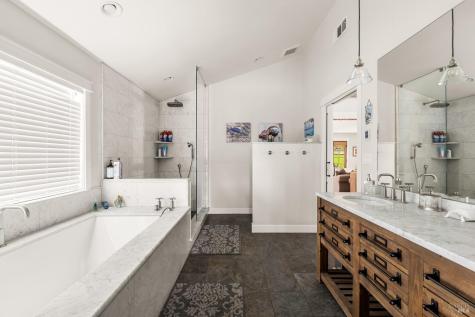 7007 Erland Road Santa Rosa CA 95404