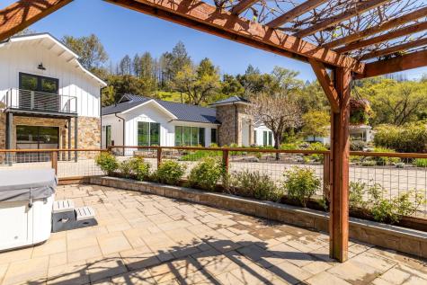 7007 Erland Road Santa Rosa CA 95404